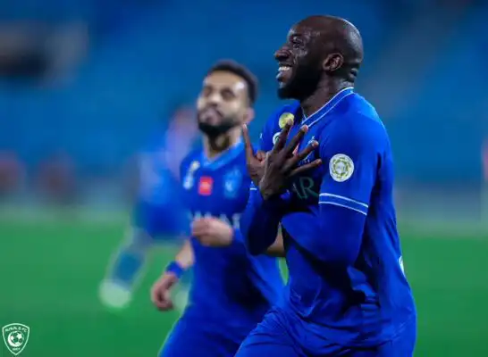 الهلال يحسم ديربي الرياض بفوز كبير على الشباب
