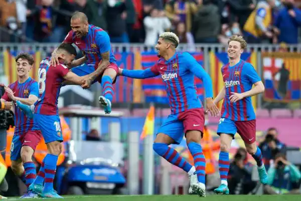 برشلونة يفوز على أتلتيكو مدريد برباعية في الجولة 23 من الليجا
