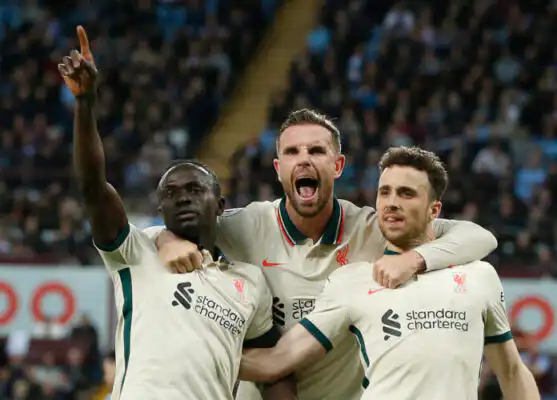 ليفربول يحقق فوزا صعبا على مستضيفه أستون فيلا