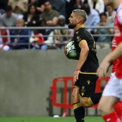 هاتريك ديلور يقود نيس للمشاركة الموسم القادم في الدوري الأوروبي