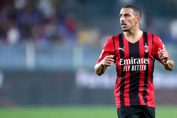 آرسنال الإنجليزي مهتم بالتعاقد مع نجم منتخب الجزائر بن ناصر