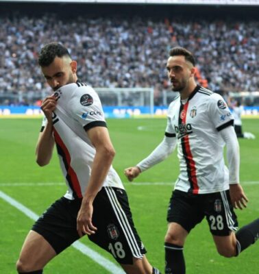 غزال هداف في قمة الدوري التركي بين بيشكتاش و فنربخشة 1 غزال هداف في قمة الدوري التركي بين بيشكتاش و فنربخشة 1