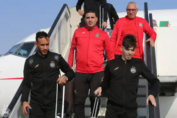 وفاق سطيف في مصر بقائمة تضم 22 لاعبًا لخوض مباراة الأهلي