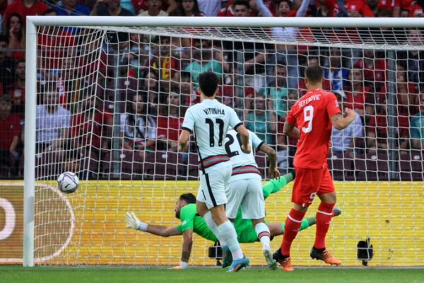 منتخب سويسرا يهزم البرتغال بهدف دون رد في دوري الأمم الأوروبية 1