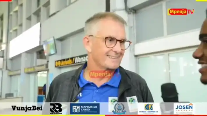 شاهد مدرب تنزانيا كيم بولسين نؤمن بقدراتنا في هزيمة المنتخب الجزائري بدار السلام