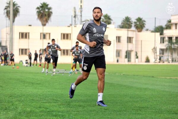 يوسف بلايلي مطلوب في أولمبيك مارسيليا 1 يوسف بلايلي مطلوب في أولمبيك مارسيليا 1