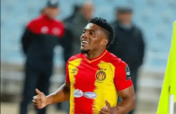 شباب بلوزداد يضم المهاجم النيجيري أنايو إيوالا