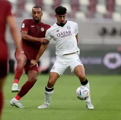 بغداد بونجاح هداف في إفتتاح الدوري القطري ضد المرخية