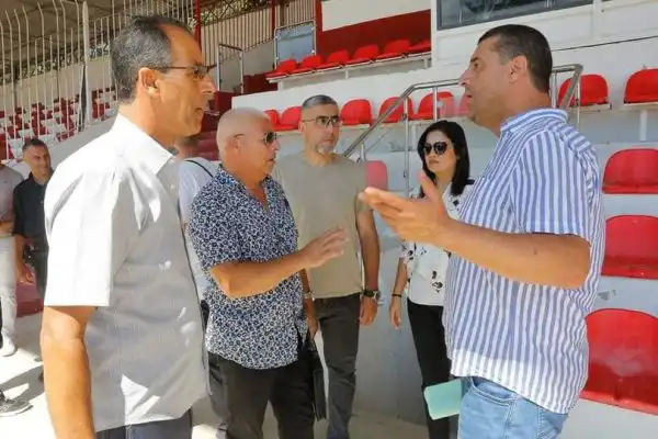 عمامرة (رئيس بلدية محمد بلوزداد): “ملعب 20 أوت سيكون جاهزا لانطلاق البطولة”