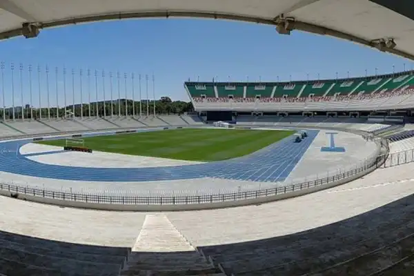 وفد كاف يقوم بجولة تفتيش على الملاعب الجزائرية التي تستضيف شان 2023