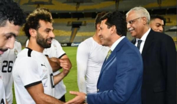 محمد صلاح : "نسعى لتحقيق إنجاز لكرة القدم المصرية الفترة المقبلة " 2