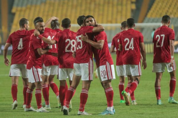 الأهلي يفوز على الإسماعيلي في افتتاح الدوري المصري 4