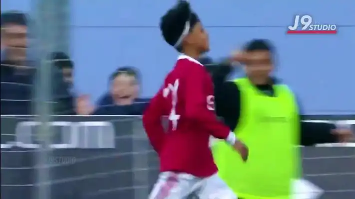 شاهد فنيات جونيور رونالدو الرائعة ابن كريستيانو