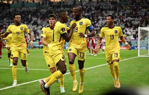 الإكوادور يفوز على قطر في أولى مباريات كأس العالم 2022 بثنائية نظيفة 1