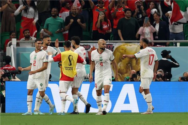 المغرب يفوز على كندا بهدفين لواحد ويتأهل إلى ثمن نهائي كأس العالم 1