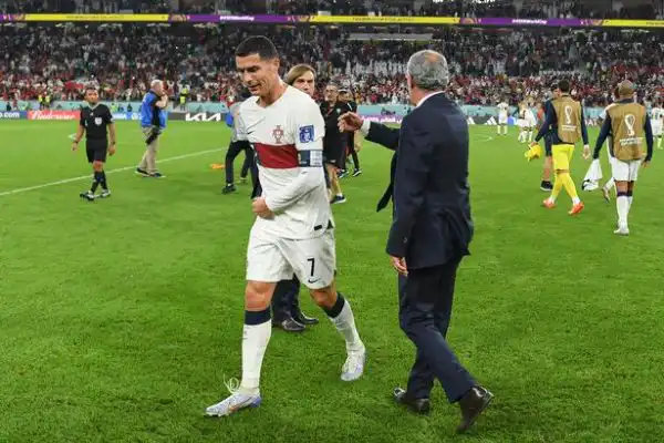 رونالدو قائد منتخب البرتغال يخرج عن صمته بعد مغادرة بلاده كأس العالم