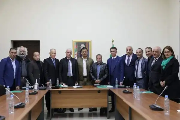 ترسيم مصطفى بسكري مديرا فنيا للمنتخب الوطني