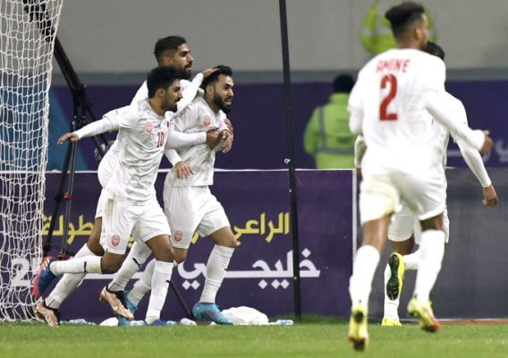 منتخب البحرين يفوز على قطر ضمن "خليجي 25" 4