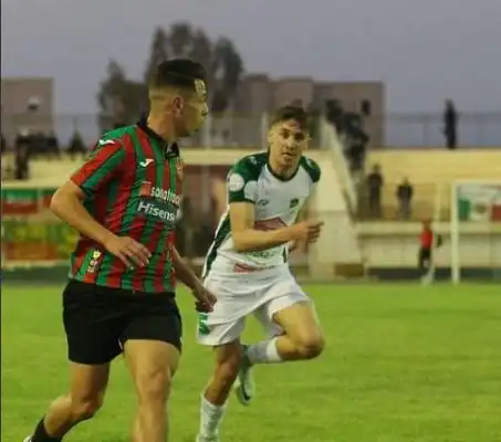 مولودية الجزائر يفرض التعادل السلبي على مضيفه اتحاد بسكرة