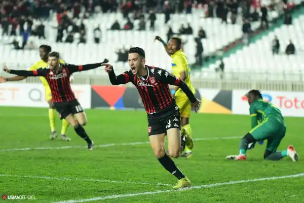 طاقم تحكيم إيفواري لإدارة مباراة إتحاد الجزائر أمام الهلال بنغازي الليبي
