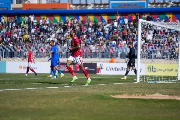 بمشاركة قندوسي .. الأهلي يفوز على أسوان بثلاثية في الدوري المصري