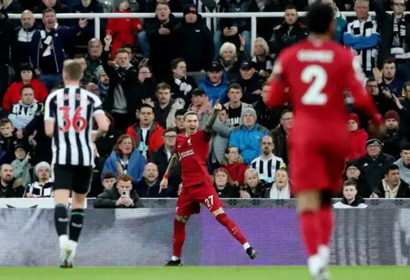 ليفربول يفوز علي نيوكاسل يونايتد بهدفين دون رد في الدوري الإنكليزي