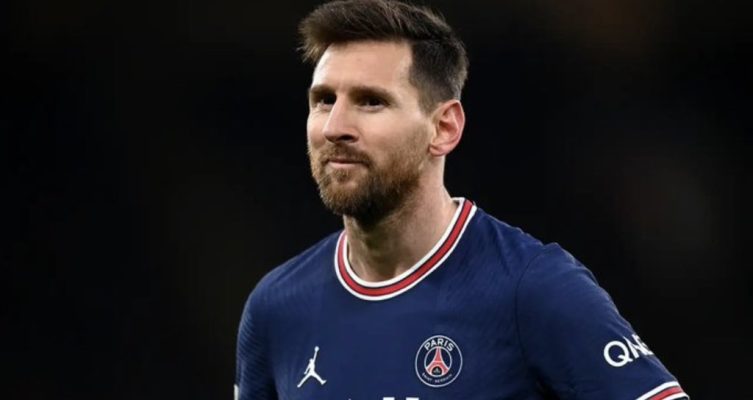 مفاجئة من إدارة بي إس جي لتجديد عقد ليونيل ميسي