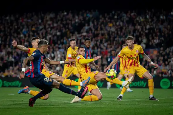 برشلونة يتعادل مع جيرونا في الدوري الإسباني