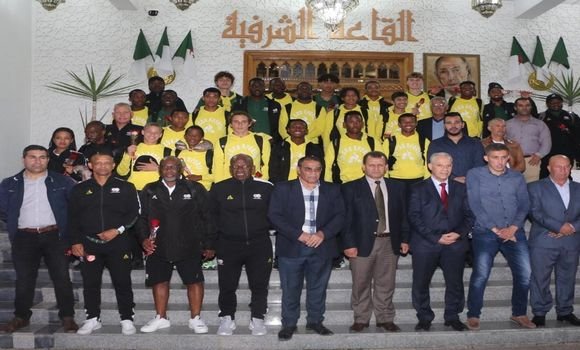 كأس أفريقيا للأمم (أقل من17 سنة): وفد منتخب جنوب إفريقيا يحل بولاية قسنطينة