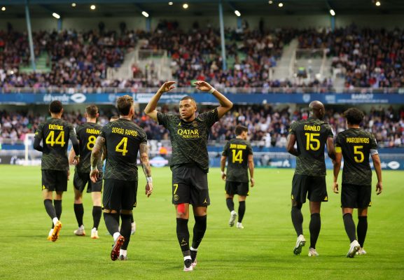 باريس سان جيرمان يتوج بلقب الدوري الفرنسي