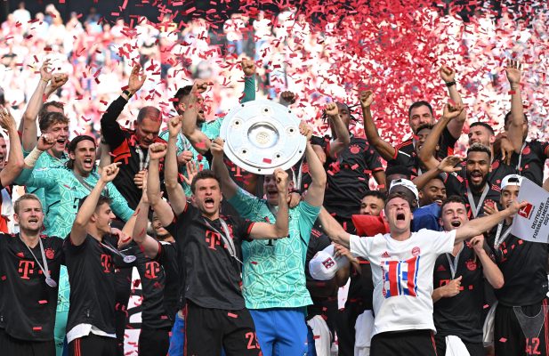 بايرن ميونخ يتوج بلقب الدوري الألماني للموسم 11 تواليا