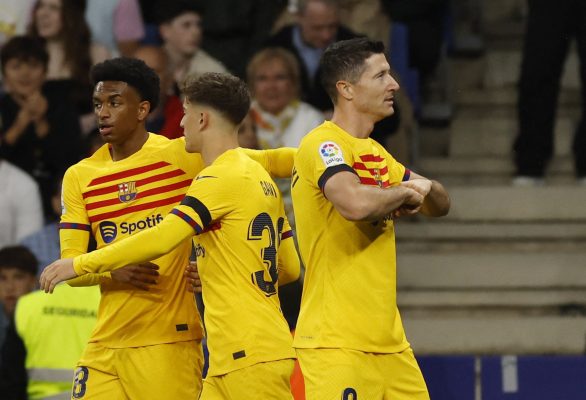 برشلونة يُتوج بطلا للدوري الإسباني 1
