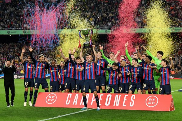 ريال سوسيداد يفوز على برشلونة في معقل البلوجرانا 19