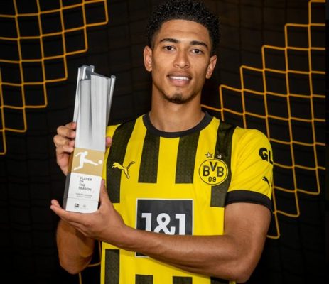 جود بيلينغهام يفوز بجائزة أفضل لاعب في الدوري الألماني
