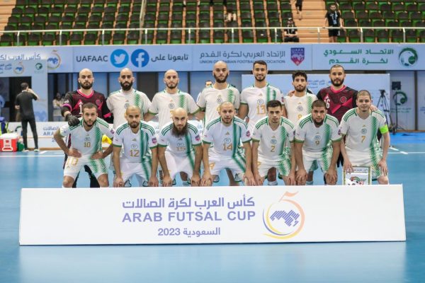 المنتخب الجزائري يتأهل لنصف نهائي كأس العرب لكرة القدم داخل القاعة