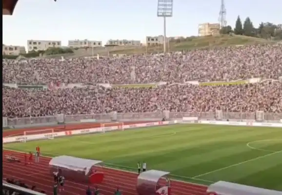 شاهد الأجواء الخرافية في ملعب عنابة الان