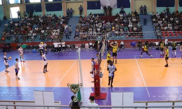وداد تلمسان يتوج بكأس الجزائر للكرة الطائرة