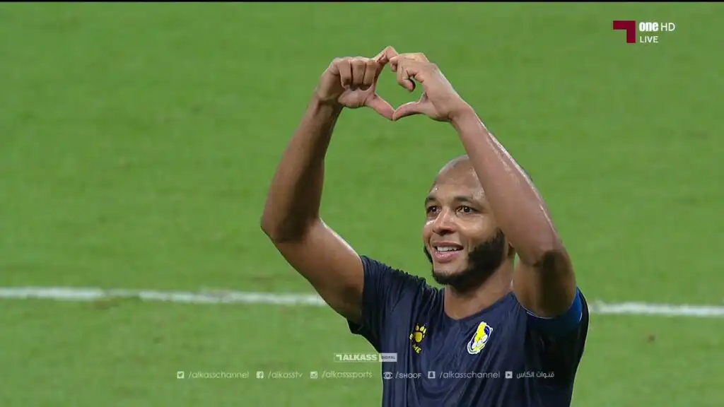 شاهد فرحة نجل ياسين براهيمي بهدف والده في مرمى نادي قطر