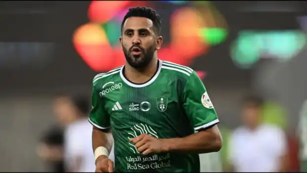محرز ينافس رونالدو على جائزة الافضل في دوري روشن السعودي