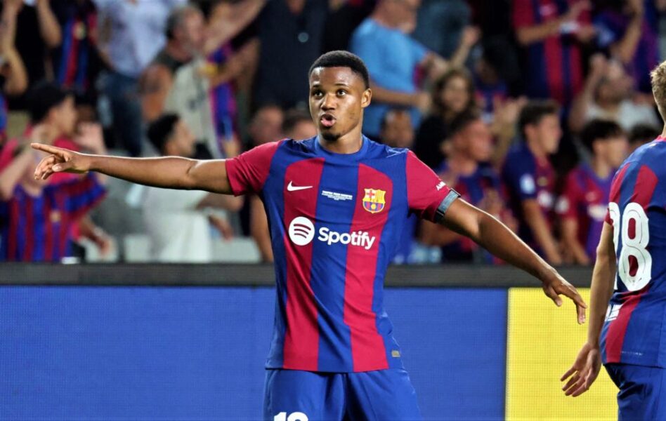 أنسو فاتي لاعب برشلونة ينتقل إلى برايتون على سبيل الإعارة