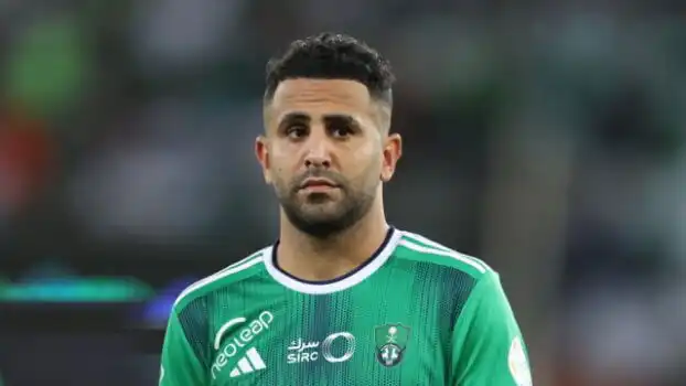 تشكيلة الأهلي السعودي ضد الأخدود بمشاركة الجزائري رياض محرز