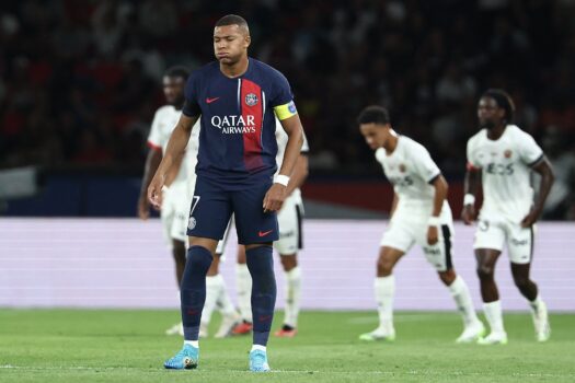 باريس سان جيرمان يتلقى هزيمته الأولى هذا الموسم في الدوري الفرنسي