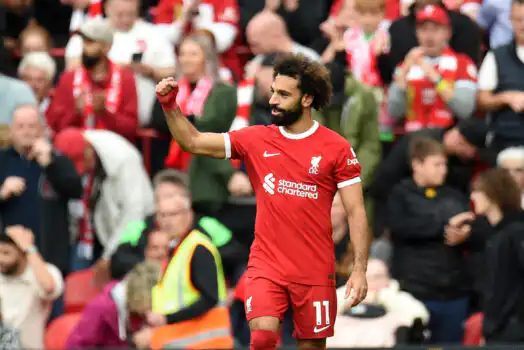 ليفربول يفوز على وست هام وينفرد بالمركز الثاني في الدوري الإنجليزي