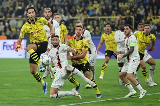 بمشاركة بن سبعيني وعدلي .. بوروسيا دورتموند يتعادل امام ميلان بدوري ابطال اوروبا