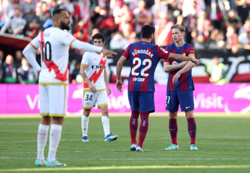 برشلونة حامل اللقب يعود بنقطة من ميدان رايو فاييكانو
