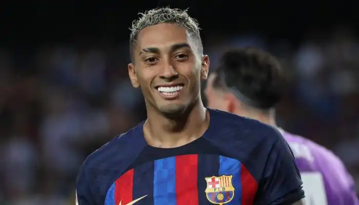 البرازيلي رافينيا لاعب برشلونة مطلوب في الهلال السعودي