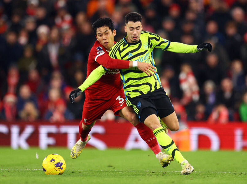 آرسنال يتعادل مع ليفربول ويحافظ على صدارته للدوري الإنجليزي