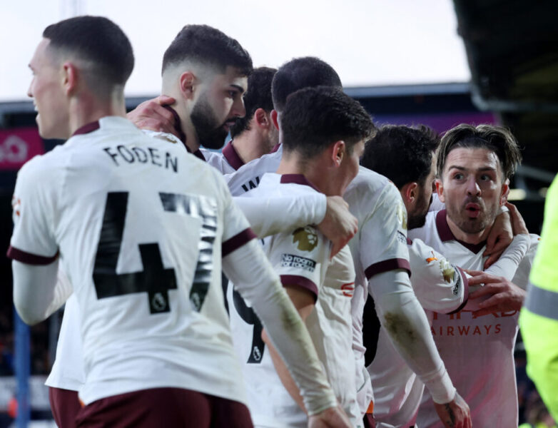 مانشستر سيتي يفوز امام لوتون تاون في الدوري الإنجليزي