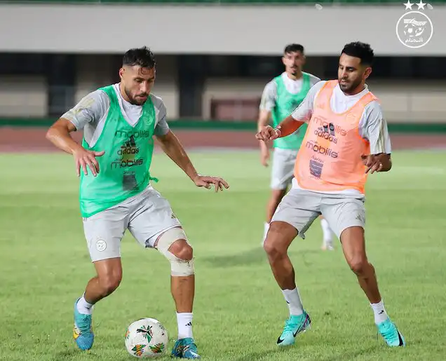 صور الحصة التدريبية الأولى للمنتخب الوطني بالعاصمة التوغولية لومي