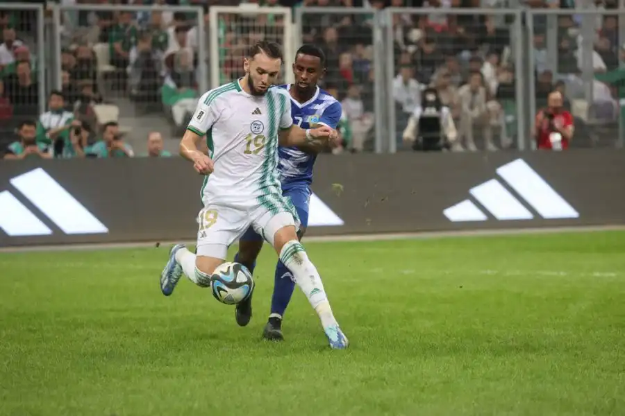 أمين غويري يغادر معسكر المنتخب الوطني